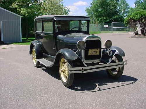 1929 ford model a  2dr sedan