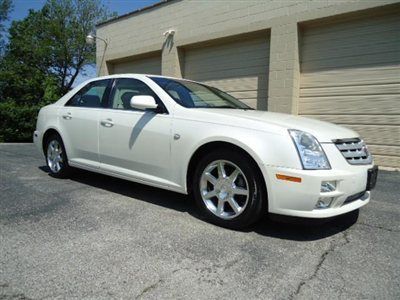 2005 cadillac sts/loaded!pearl white!sunroof!wow!nice!warranty!look!