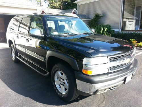 2004 chevrolet suburban - mint - funeral home car- garaged- low miles