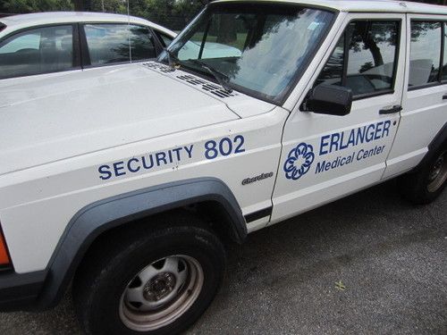 1996 jeep cherokee se security vehicle/suv 4x4 4.0l i6 high output 122k miles