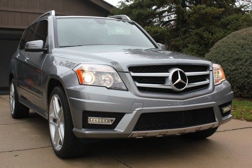 2011 mercedes-benz glk350 4matic - amg pkg - clean - ready to go! - low miles!!!