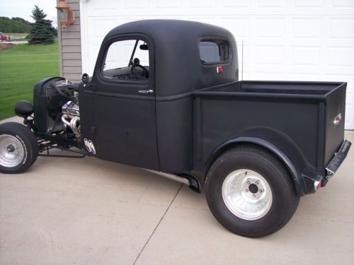 Chevy: 1942 chevy rat rod truck , 350 engine, 350 trans, box frame