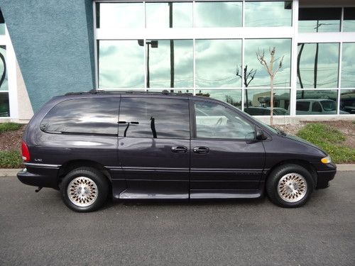 1996 chrysler town &amp; country lxi w/ wheelchair accessible side power ramp purple