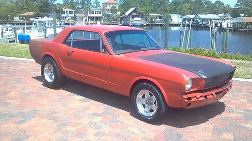 1966 ford mustang w/351w v8 motor! great project car