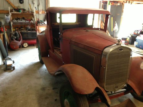 1930 ford model-a 5 window coupe