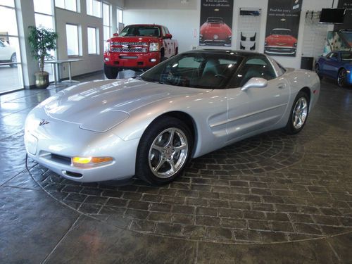 1-owner accident free loaded 2001 corvette coupe with only 21,306 miles!