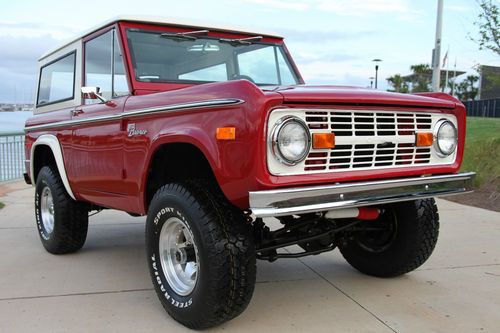 ***1976 ford bronco sport, restored, pwr steering, pwr disc brakes***