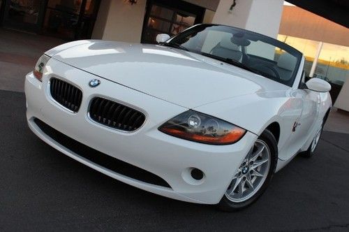 2004 bmw z4 convertible. 2.5l auto. white ext. two tone int. clean carfax.