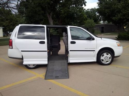 06 chevy uplander ada compliant wheelchair/handicap van w/ warranty.