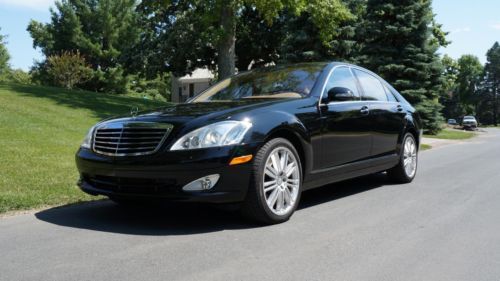 2009 mercedes s550 4-matic in black -  only 39,877 miles  -  price reduced !!!!