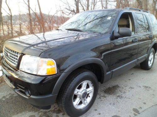 2003 ford explorer xlt4x4 with powermoonrf 4dr 3rows 4liter 6cyl&amp;airconditioning