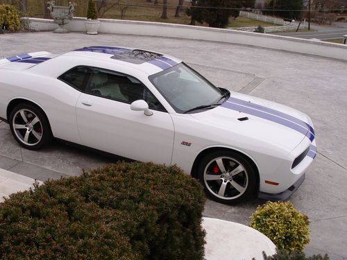 2011 dodge challenger inaugural edition 228 of 1100