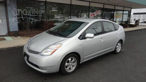 Prius electric hybrid 45 mpg clean no accidents no reserve