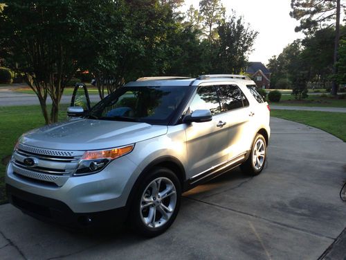 2013 silver ford explorer limited 4d sport utility vehicle - pristine condition