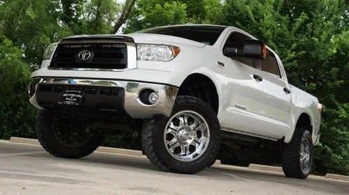 2010 toyota tundra sr5 pwr driver seat tow package 4 inch lift sat.radio