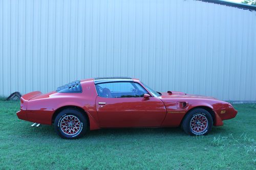 Beautiful 1979 myan red trans am, automatic t-tops, immaculate condition