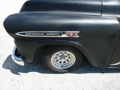 Chevy apache 1958 hotrod
