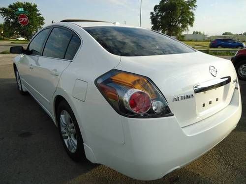 2010 nissan altima 2.5 s loaded  with no reserve