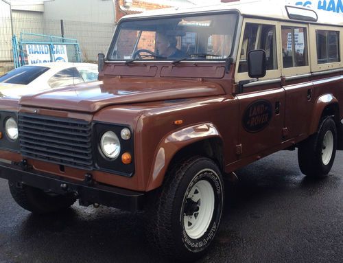 Land rover defender  v8 12 seater county 1983-shipping service