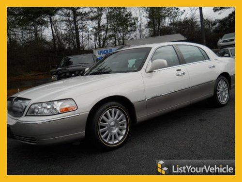 2003 lincoln town car sig series.www.alphaautoloan.com all credit approved.