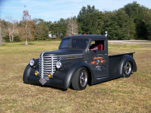 Diamond t. hot rod custom truck fast low cool award winner classic