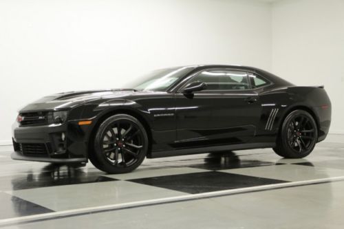 Powerful &amp; sporty zl1 manual trans stick shift 2012 2013 2011 black super charge