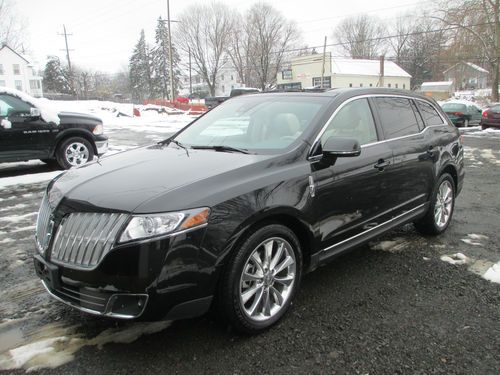 2012 lincoln mkt 3.5l with ecoboost awd with navigation