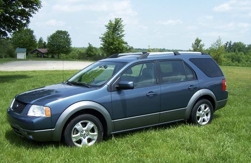 2005 ford freestyle sel awd power doors, windows moonroof rear air,