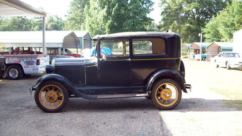 1929 model a 2 door sedan