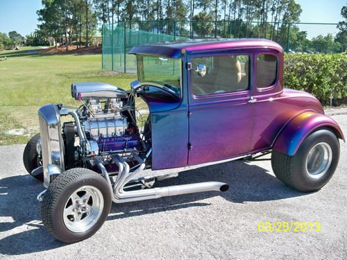 Ford model a { hot rod }