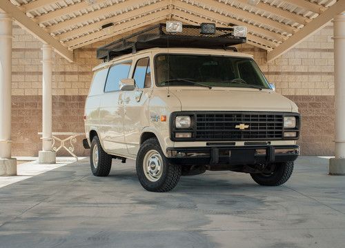 1993 chevy g20 custom van with 10,000 original miles - like new