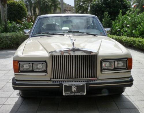 Exceptionally clean well maintained 1988 lwb rolls royce silver spur 26768 miles