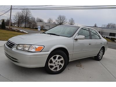 2000 toyota camry le , low miles, carfax 1 owner , no accidents