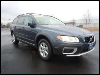 2008 volvo xc70  wagon, sunroof, leather, dual climate contol, all wheel drive!