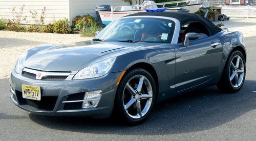 2008 saturn sky 37k miles charcoal grey w/ black &amp; red interior automatic