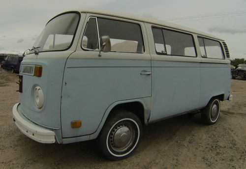 1973 volkswagen bus vw bay window very rust free straight project day camper
