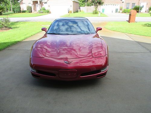 2004 corvette coupe  ( magnetic red metallic)
