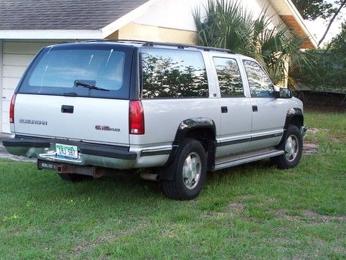 Gmc 4x4 suburban -one owner - layaway available!!