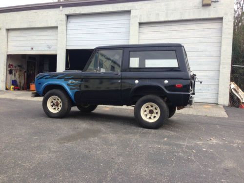 1975 ford bronco, 302, at, ps, very solid, ez restoration investment
