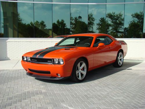 2008 dodge challenger srt8 6.1l, first edition #4604, beautiful condition