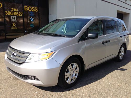2011 honda odyssey lx *12k* no reserve immaculate condition