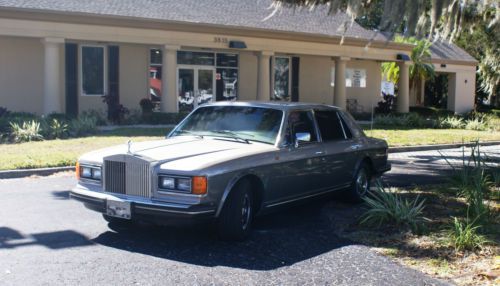 Rolls rouce silver spur 1986 gray/silver sand garaged 53692 miles