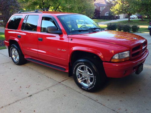 2002 dodge durango 5.9 r/t  2nd owner 57,000 immaculate rare