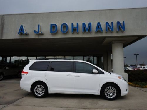 2012 toyota sienna xle 3.5 white tan leather sunroof back up camera bluetooth