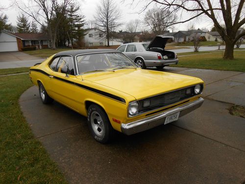 1972 plymouth duster new motor only 200 miles clean auto roll bars  dual exhaust