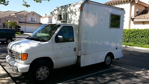 2004 ford mobile pet grooming truck all stainless steal, ready to work