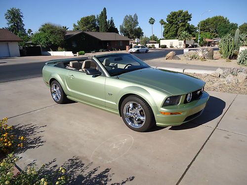 2005 ford mustang gt convertible