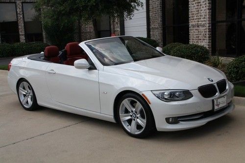Mineral white/coral red,navigation,sport,premium,heated seats,1-owner,non smoker