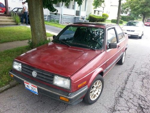 Wv- jetta coupe-wolssburg edition -5speed manual - 1990