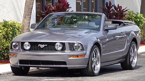 2006 ford mustang gt convertible with 56,000 one florida owner miles runs strong